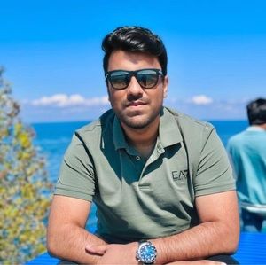 Meet your Posher, Yash